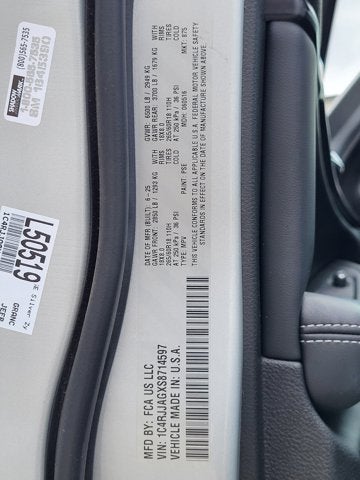 2025 Jeep Grand Cherokee L Laredo