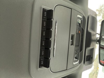 2026 Ford Super Duty F-350 DRW Lariat