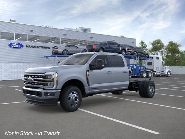 2026 Ford Super Duty F-350 DRW F-350® LARIAT®