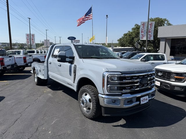2026 Ford Super Duty F-350 DRW F-350® LARIAT®