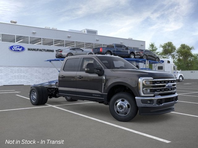 2026 Ford Super Duty F-350 DRW F-350® LARIAT®