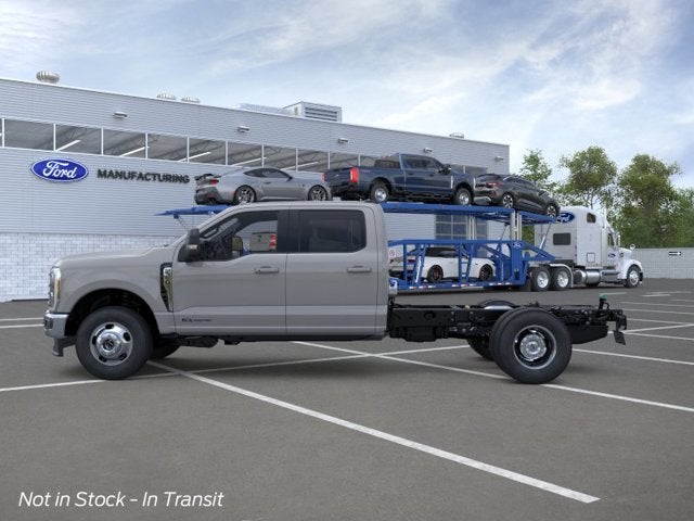 2026 Ford Super Duty F-350 DRW F-350® LARIAT®