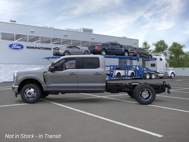 2026 Ford Super Duty F-350 DRW F-350® LARIAT®
