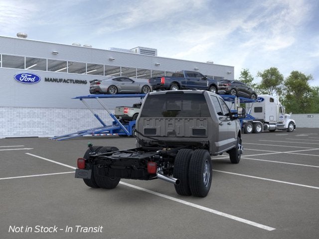 2026 Ford Super Duty F-350 DRW F-350® LARIAT®