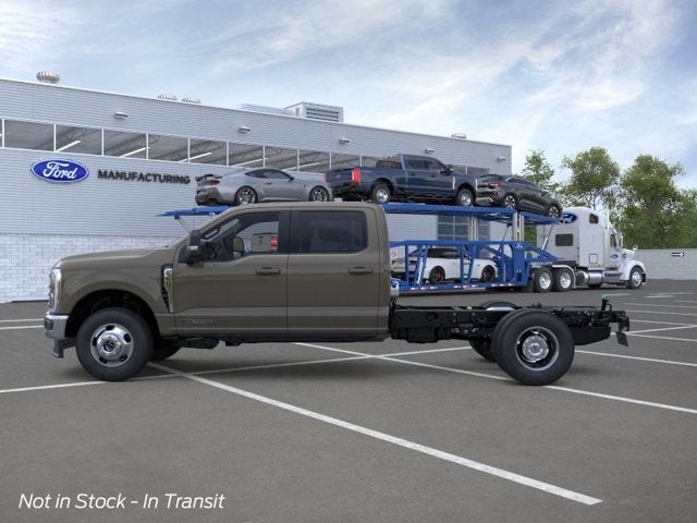 2026 Ford Super Duty F-350 DRW F-350® LARIAT®