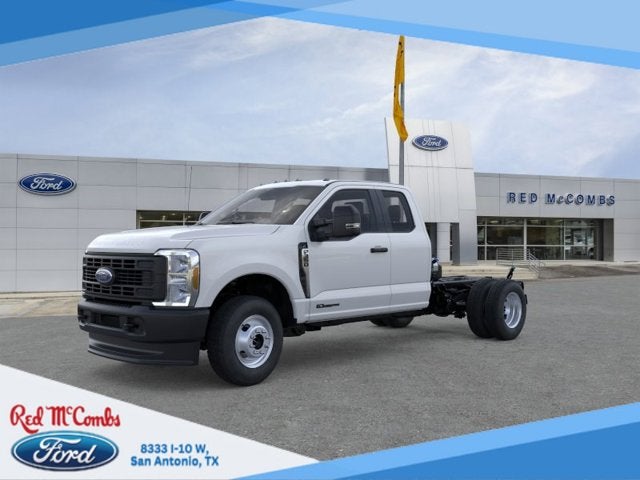 2025 Ford Super Duty F-350 DRW F-350® XL