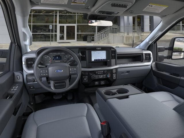 2025 Ford Super Duty F-350 DRW F-350® XL