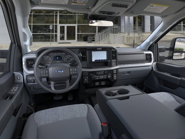 2026 Ford Super Duty F-350 DRW F-350® XLT