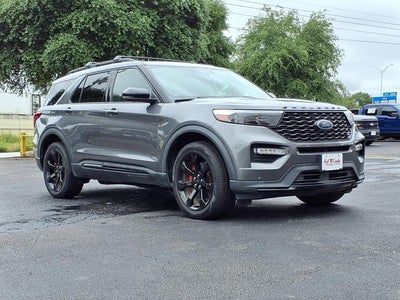 2022 Ford Explorer ST