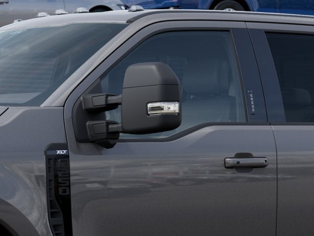2027 Ford Super Duty F-250 SRW XLT