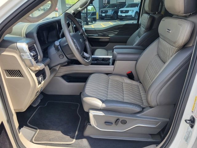 2026 Ford Super Duty F-350 SRW Platinum