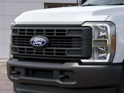 2027 Ford Super Duty F-350 SRW XL
