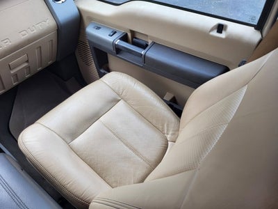2014 Ford Super Duty F-350 SRW Lariat