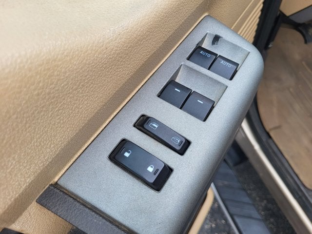 2014 Ford Super Duty F-350 SRW Lariat