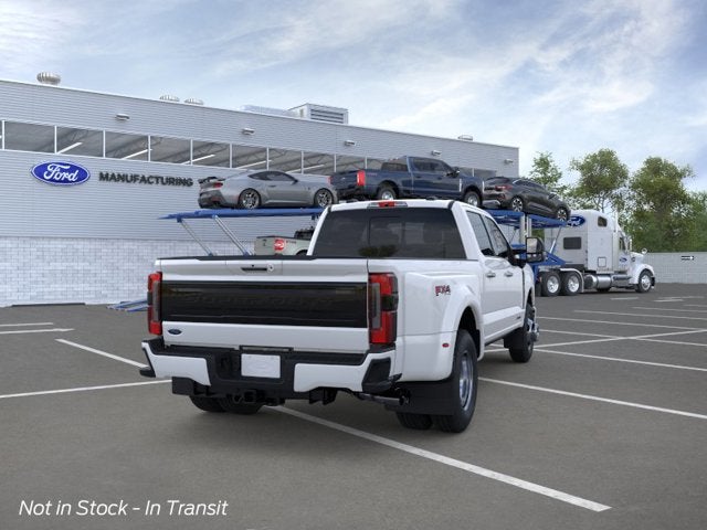 2026 Ford Super Duty F-350 DRW Platinum