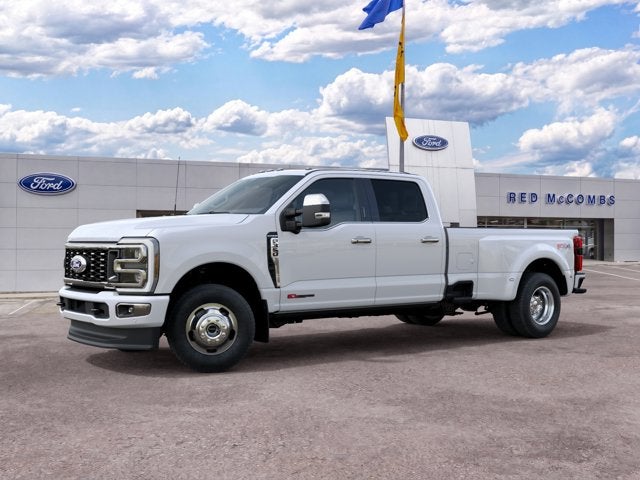 2027 Ford Super Duty F-350 DRW Platinum