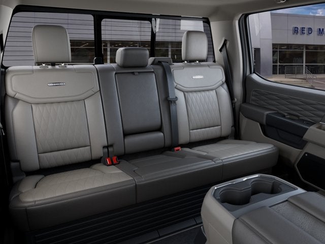 2027 Ford Super Duty F-350 DRW Platinum