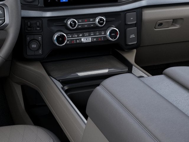 2027 Ford Super Duty F-350 DRW Platinum