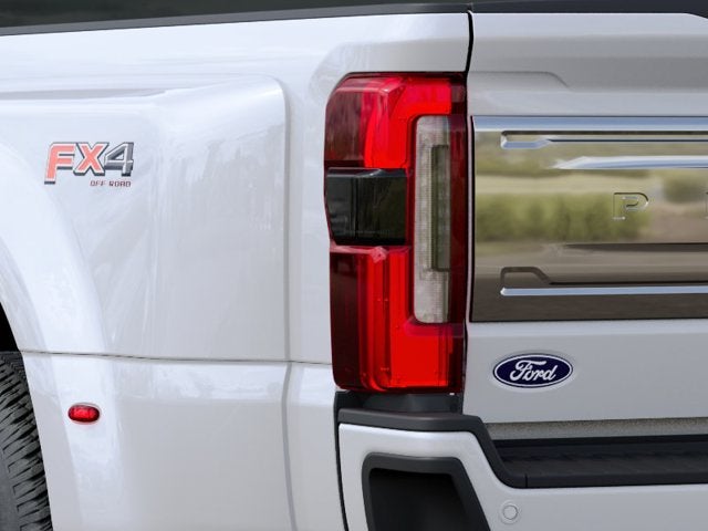 2027 Ford Super Duty F-350 DRW Platinum