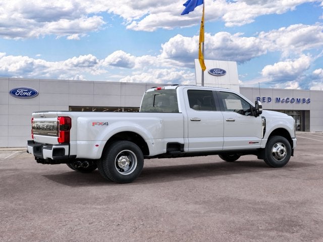 2027 Ford Super Duty F-350 DRW Platinum
