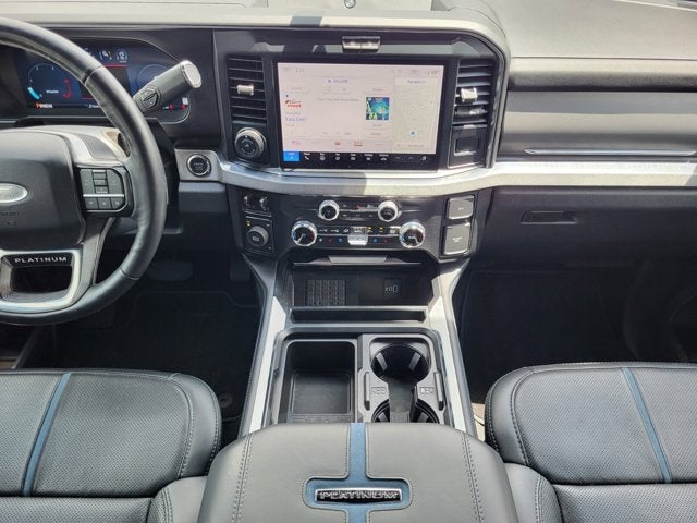 2025 Ford Super Duty F-350 DRW Platinum