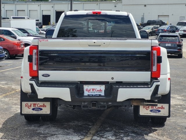 2025 Ford Super Duty F-350 DRW Platinum