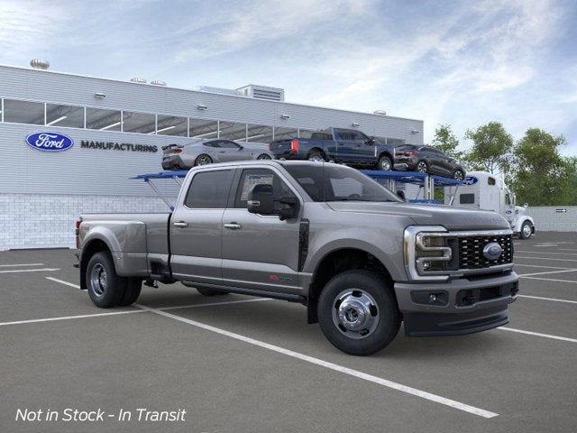 2026 Ford Super Duty F-350 DRW Platinum
