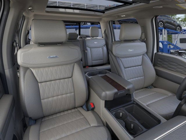 2026 Ford Super Duty F-350 DRW Platinum