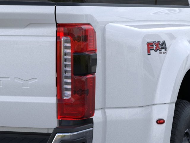 2026 Ford Super Duty F-350 DRW F-350® Lariat®