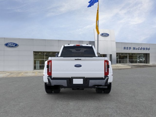 2026 Ford Super Duty F-350 DRW F-350® Lariat®