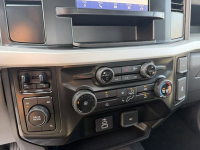 2026 Ford Super Duty F-350 DRW XL