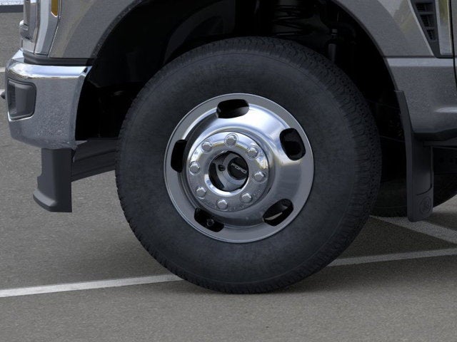 2026 Ford Super Duty F-350 DRW XLT