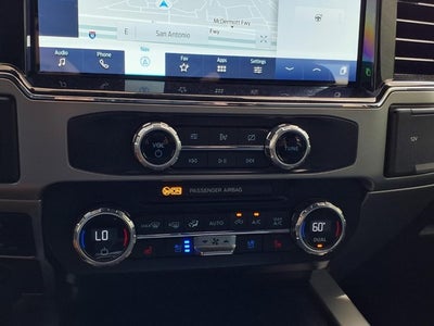 2022 Ford Super Duty F-350 DRW LARIAT