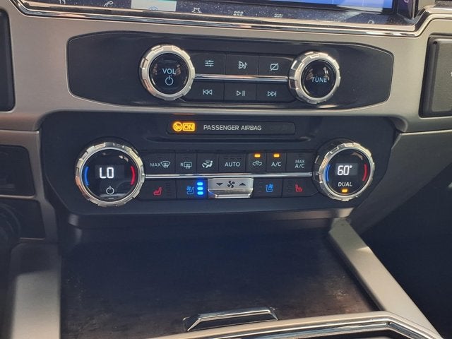 2022 Ford Super Duty F-350 DRW LARIAT