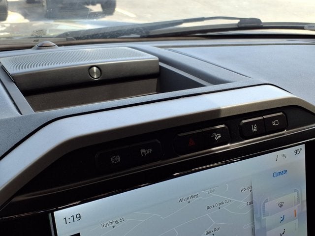 2022 Ford Super Duty F-350 DRW LARIAT