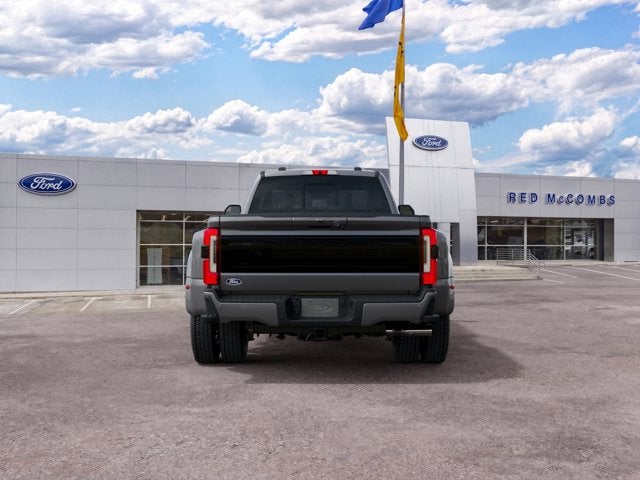 2027 Ford Super Duty F-450 DRW Platinum