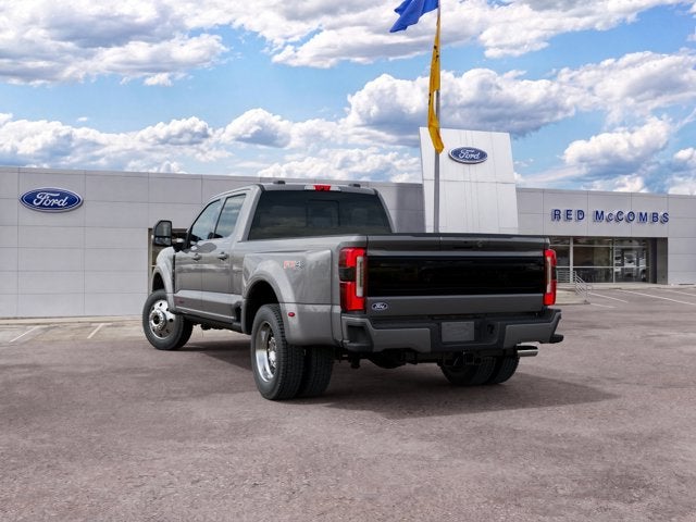 2027 Ford Super Duty F-450 DRW Platinum