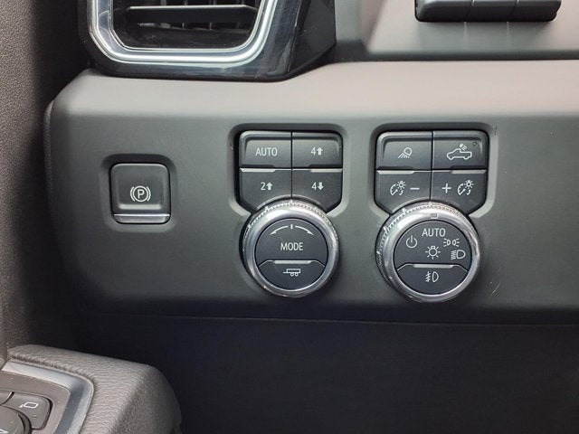2025 GMC Sierra 3500HD Denali
