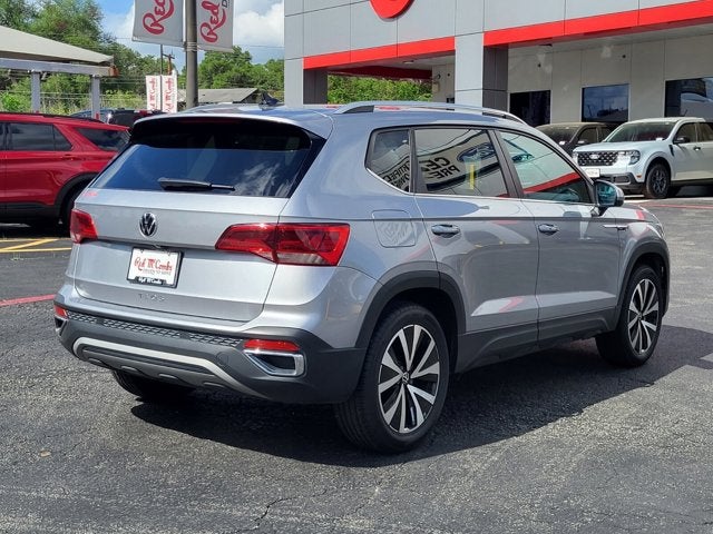 2024 Volkswagen Taos SE