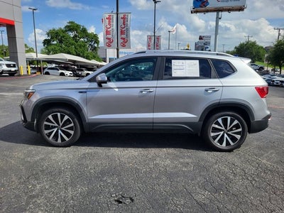 2024 Volkswagen Taos SE