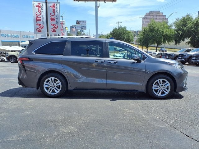 2025 Toyota Sienna Limited