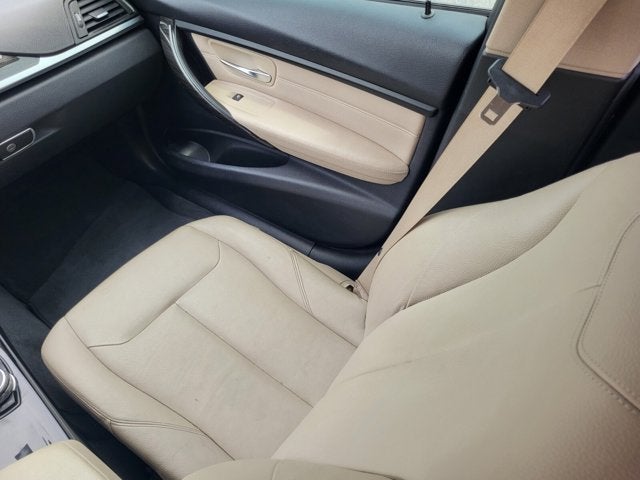 2015 BMW 3 Series 320i