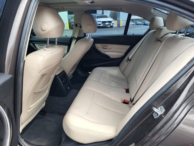 2015 BMW 3 Series 320i