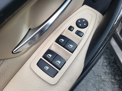 2015 BMW 3 Series 320i