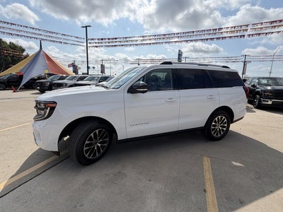 2025 Ford Expedition Platinum®