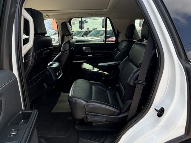 2025 Ford Expedition Platinum®