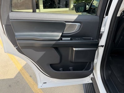 2025 Ford Expedition Platinum®