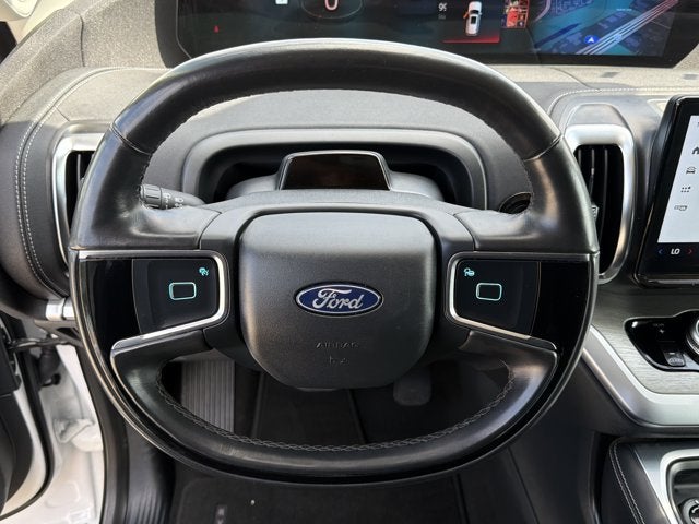 2025 Ford Expedition Platinum®