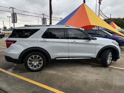 2025 Ford Explorer Platinum