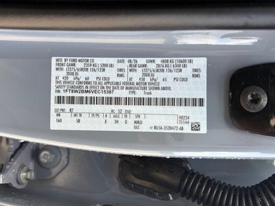 2027 Ford Super Duty F-250 SRW F-250® Lariat®